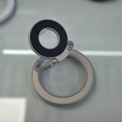 橘色新色上架! 我真的有夠吸磁吸支架 磁力很強5