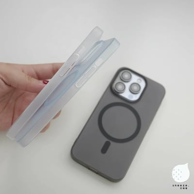 裸機手感的透透MagSafe殼3