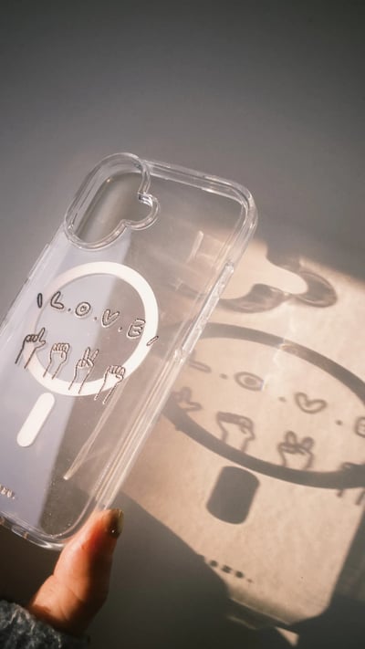 【獨家】LOVE萬歲手語殼老娘用不爛MagSafe殼3