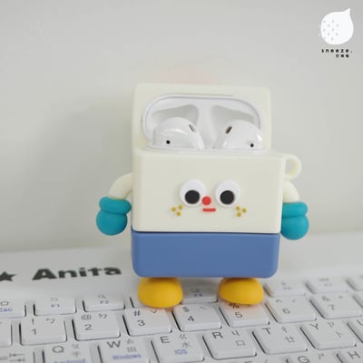 牛奶盒機器人AirPods保護套1