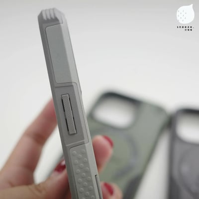 厚臉皮防摔隱藏支架MagSafe殼4