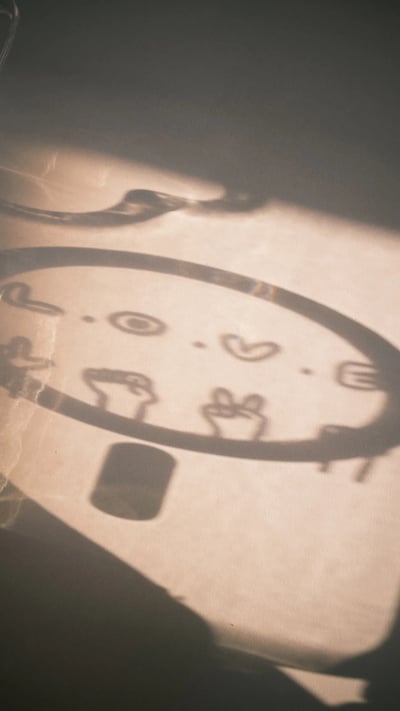 【獨家】LOVE萬歲手語殼老娘用不爛MagSafe殼5