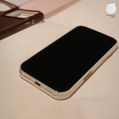 純色啞光磁吸硬殼5