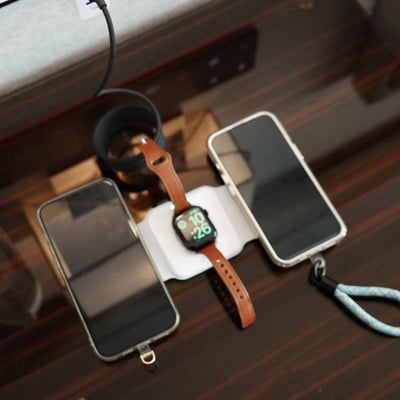 三明治充電盤 支援無線充電2