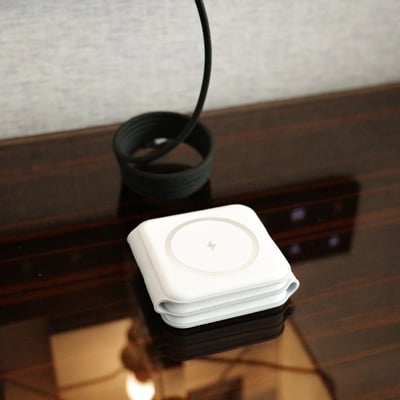 三明治充電盤 支援無線充電4