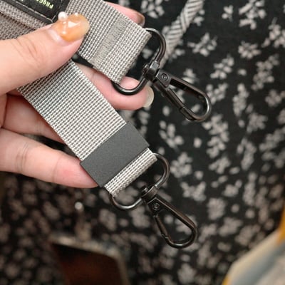 減壓不勒肩!萬用寬版減壓掛繩4