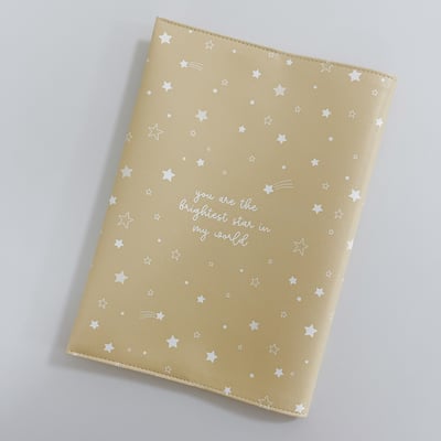 客製 ｜皮革寶寶手冊套 (星星款 可客製底色)3
