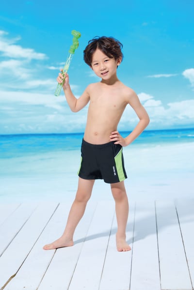 Young Joe 揚捷泳裝 小男剪接五分泳褲1