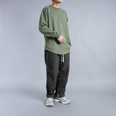 下擺圓弧寬鬆落肩細絨布長T8