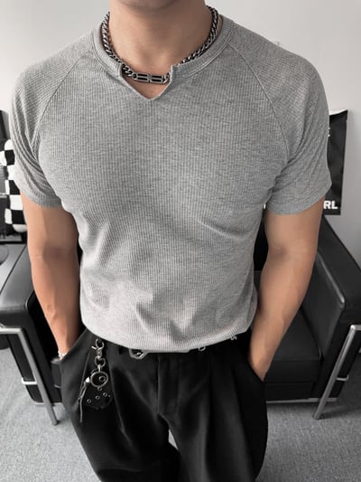 小V領直坑條素面合身短袖9