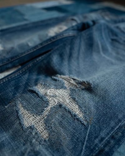 日系水洗破壞割爛貓須紋理直筒補丁破洞牛仔褲7
