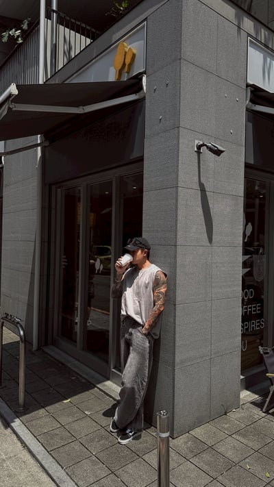 淺灰水洗潑墨立體牛仔寬褲7