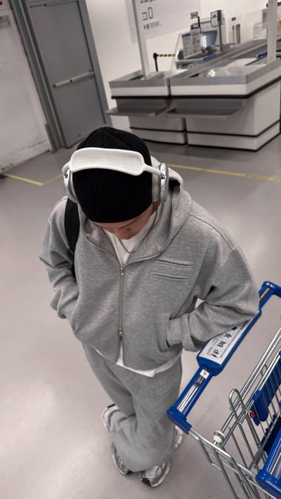 鎧系列抗皺立挺短寬連帽外套3