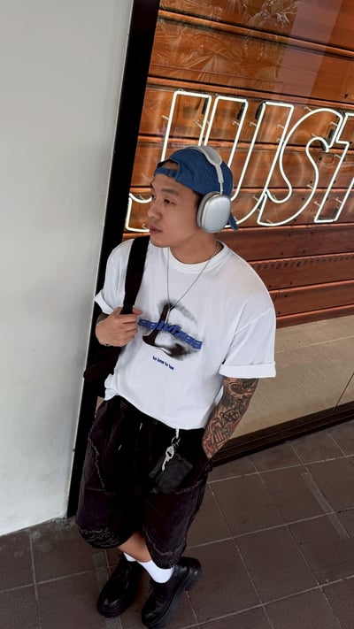 街頭Y2K噴漆迴路寬鬆短TEE7