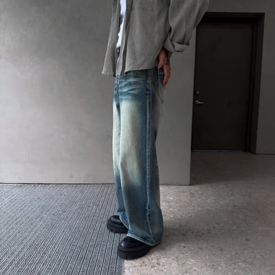 淺藍刷色直筒寬版牛仔褲5