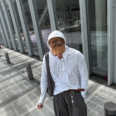 極輕透亨利領連帽長TEE3