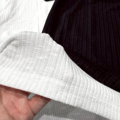 海灘透氣坑條半開襟 TEE19