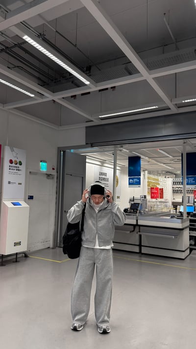 鎧系列抗皺立挺短寬連帽外套6