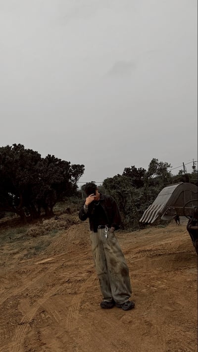 廢土淤泥風油污寬版牛仔褲10