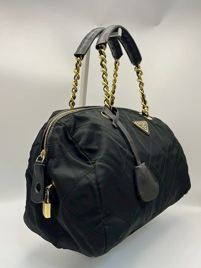 Prada尼龍波士頓包6