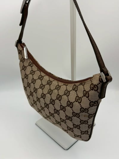 Gucci老花餃子包3