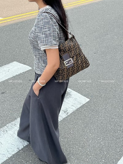 Fendi單肩包1
