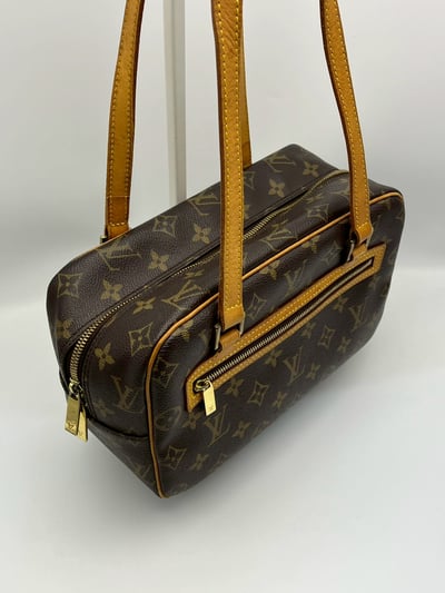 Louis vuitton開口笑11