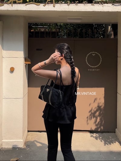 Prada尼龍長柄包3