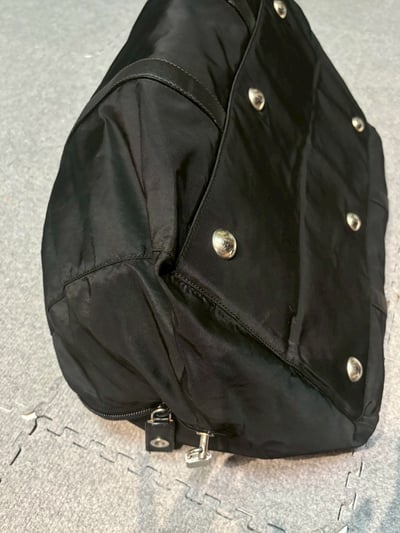 Prada尼龍旅行袋6