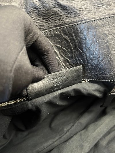 Balenciaga斜肩包6