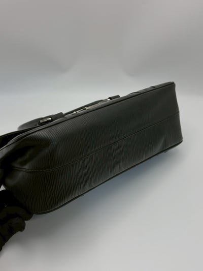 Louis vuitton 水波紋手提包11