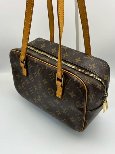 Louis vuitton開口笑13