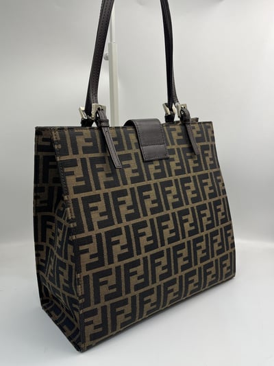 Fendi托特包8
