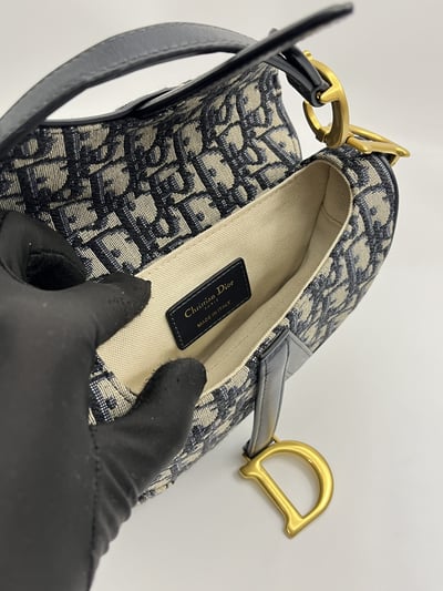 Dior馬鞍包(可斜背)11