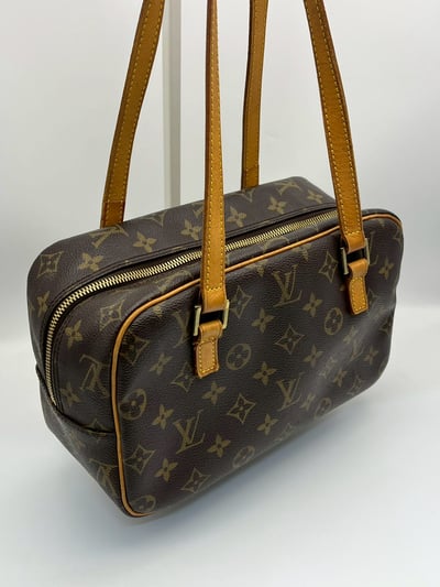 Louis vuitton開口笑14