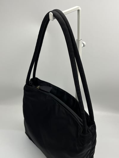 Prada尼龍托特包7