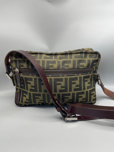 Fendi相機包4