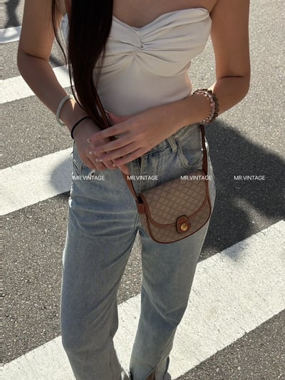 Celine迷你半月包2