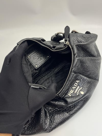 Prada hobo9