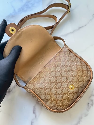 Celine迷你半月包5