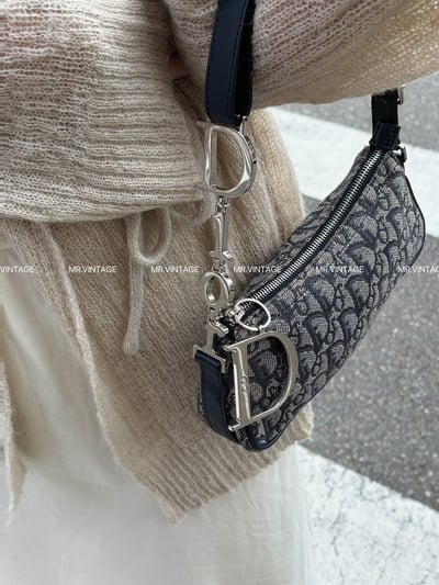 Dior D扣手提包1