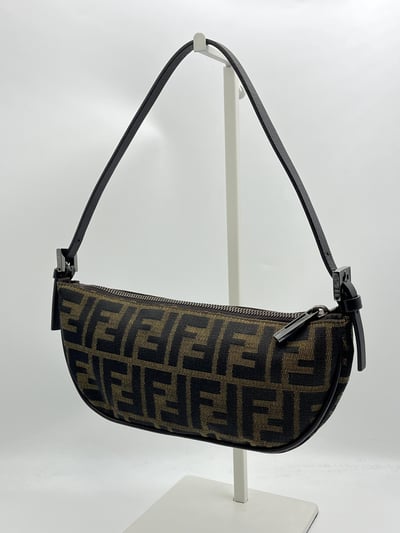 Fendi漁夫包5