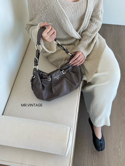 Prada 托特包3