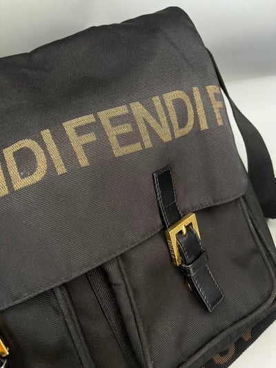 Fendi郵差包5