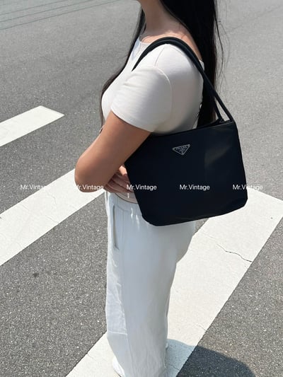 Prada尼龍托特包1