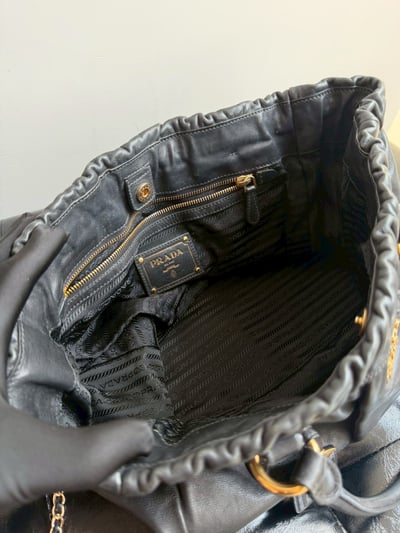 Prada托特包13
