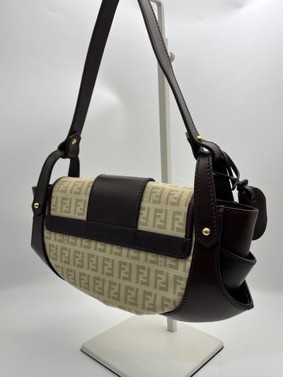 Fendi飛碟包7