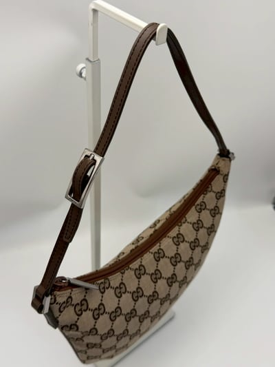 Gucci老花餃子包4