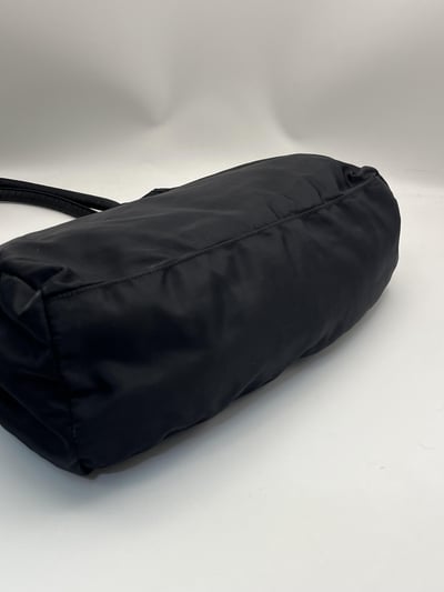 Prada尼龍托特包10