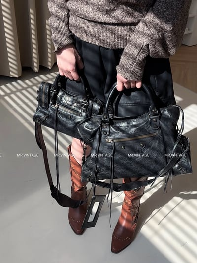 Balenciaga 機車包1